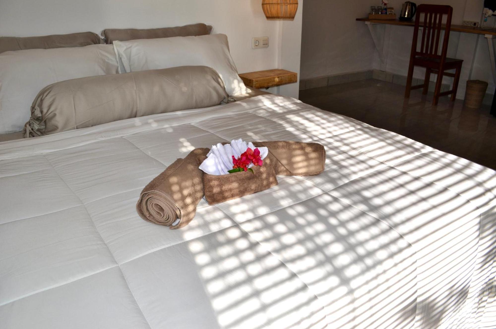 Ripbowl Guest House Selong Blanak Exterior foto