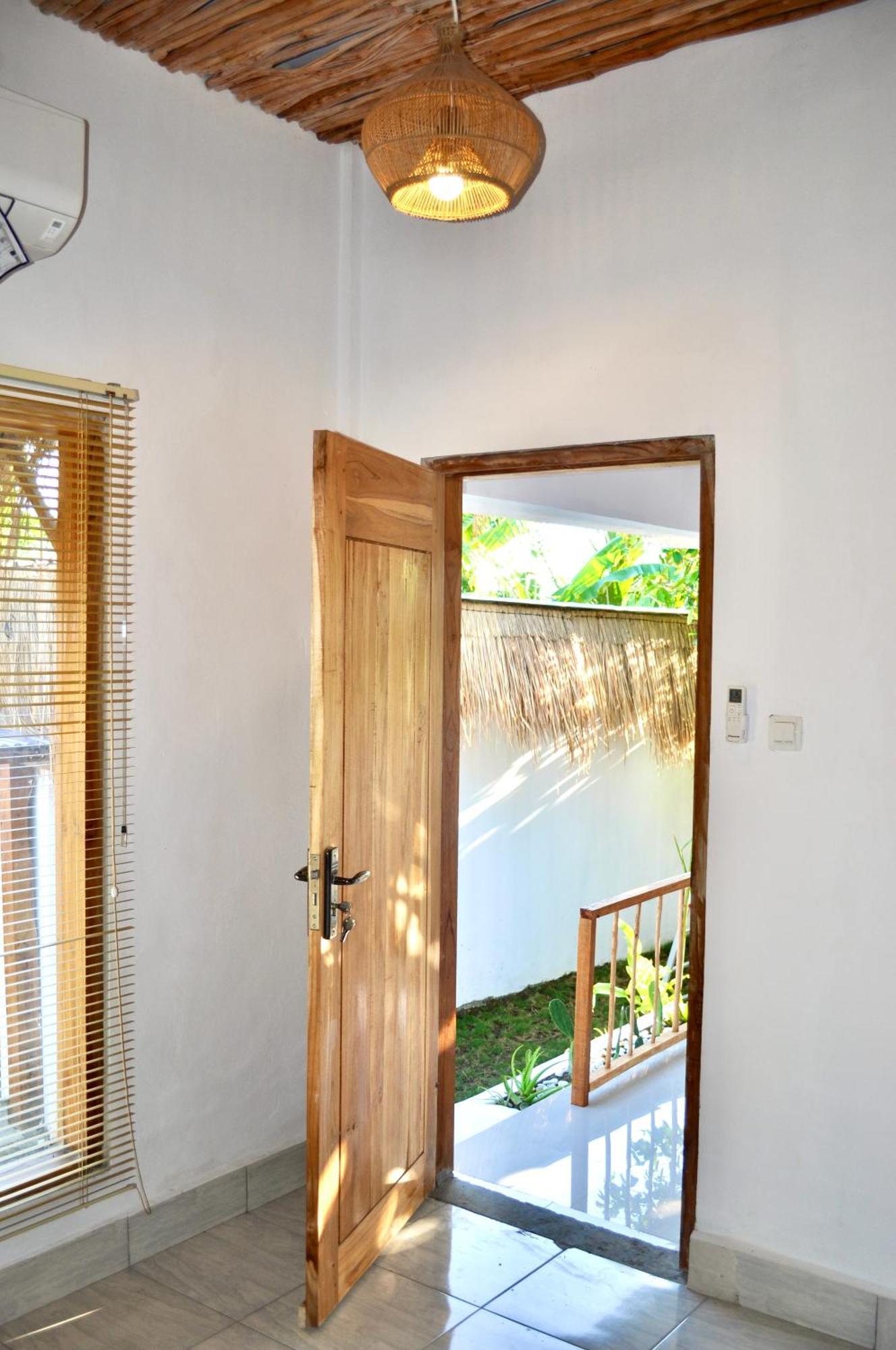 Ripbowl Guest House Selong Blanak Exterior foto