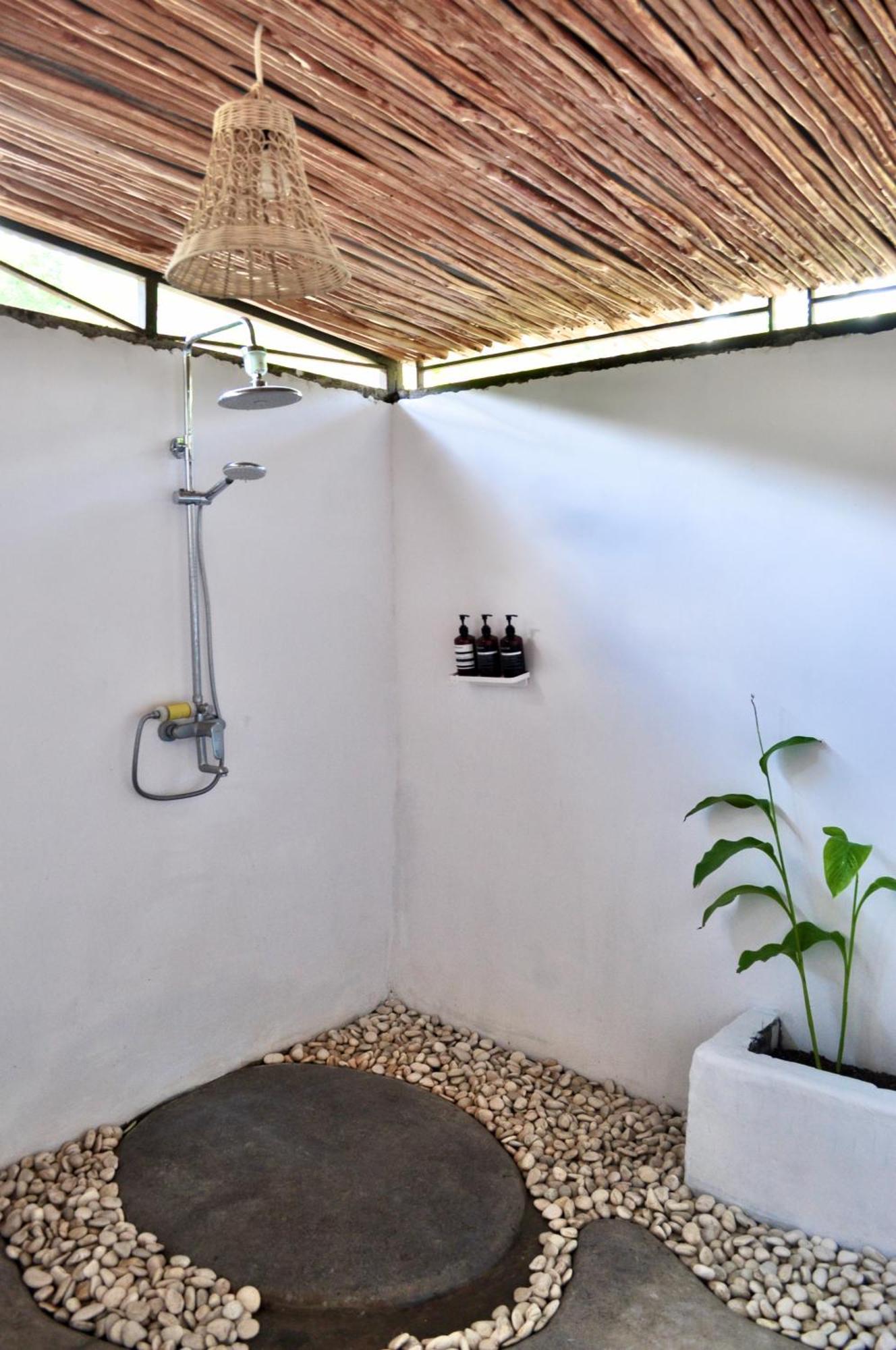 Ripbowl Guest House Selong Blanak Exterior foto