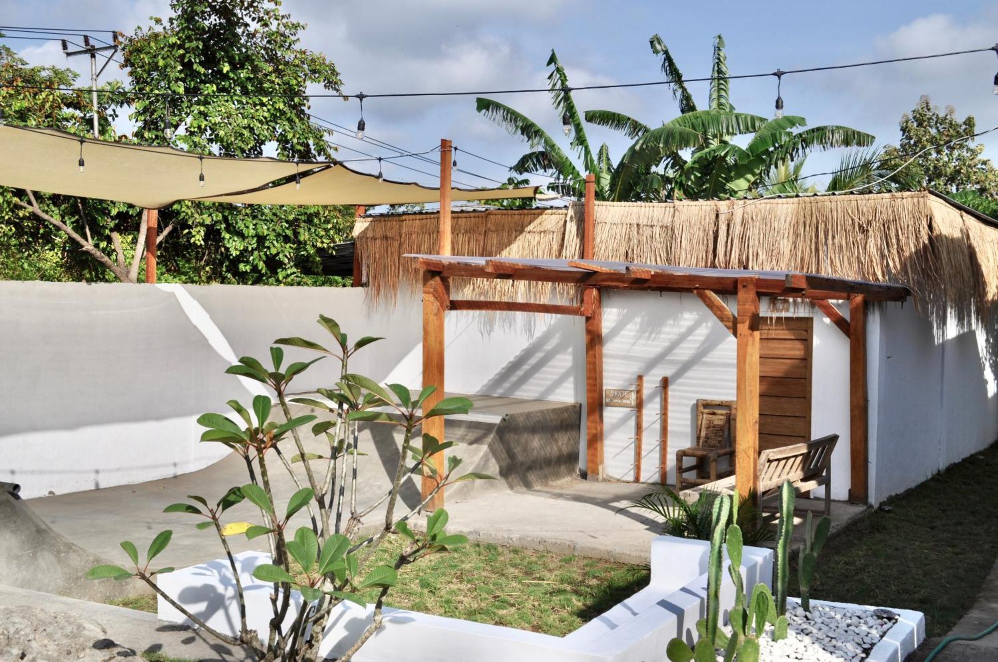 Ripbowl Guest House Selong Blanak Exterior foto