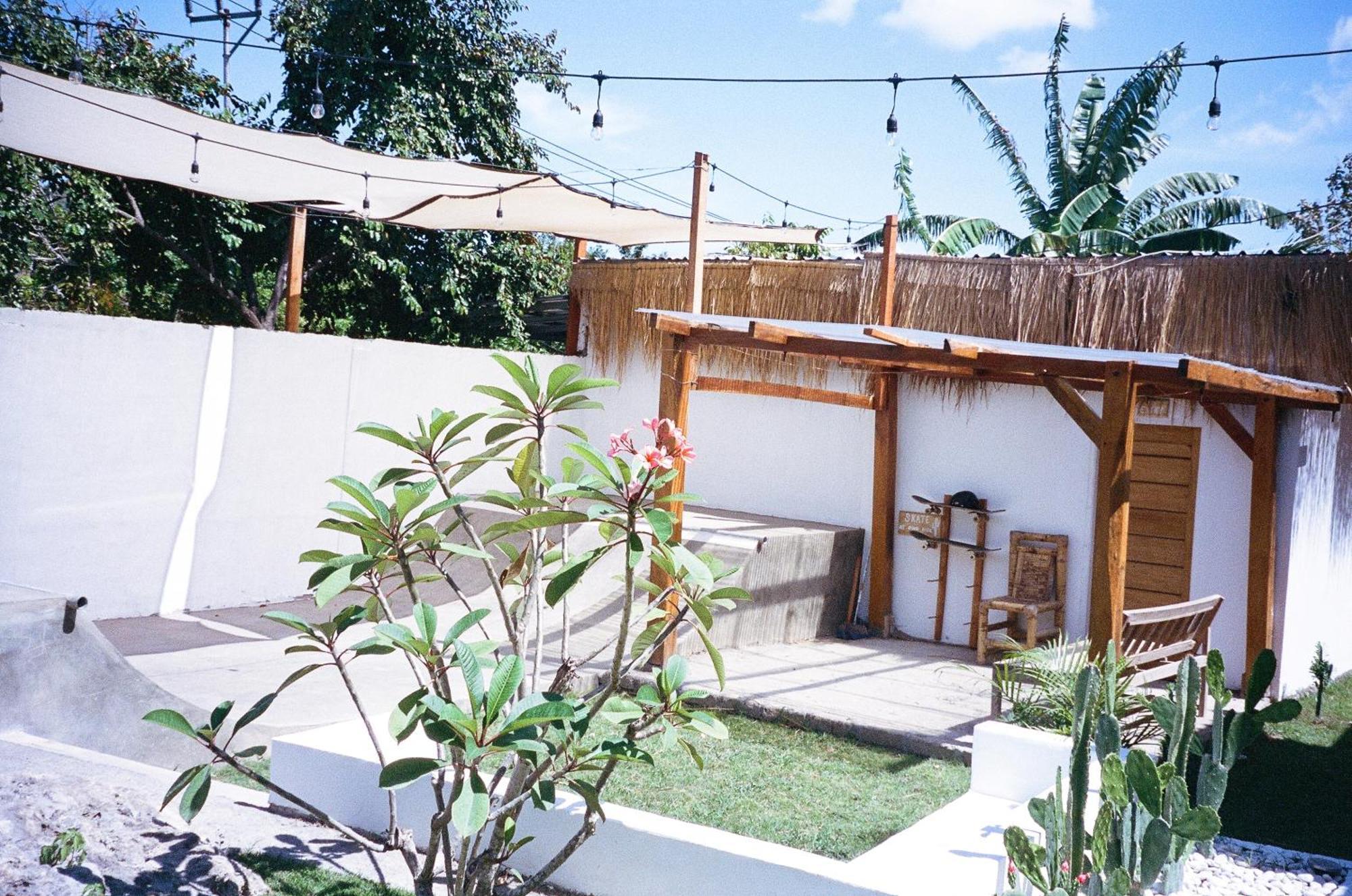 Ripbowl Guest House Selong Blanak Exterior foto